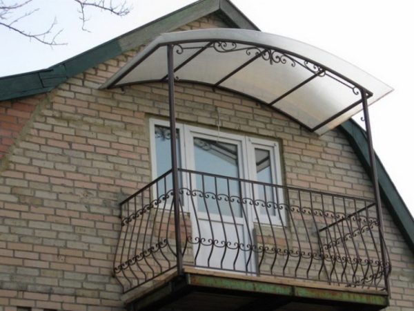 Кованый балкон