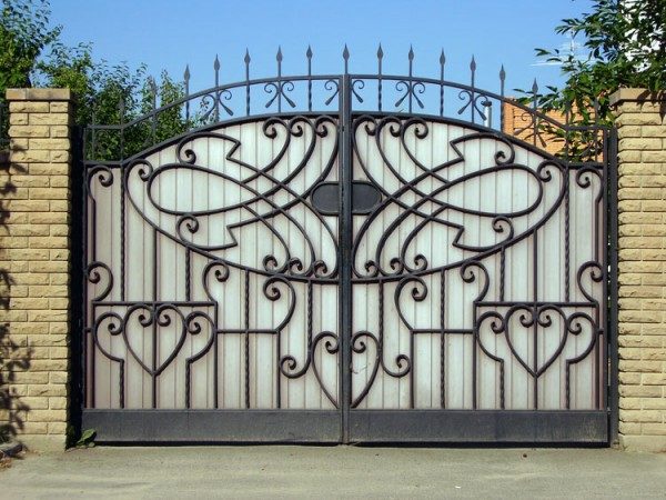 Кованые ворота