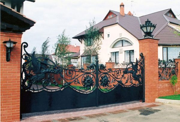 Кованые ворота